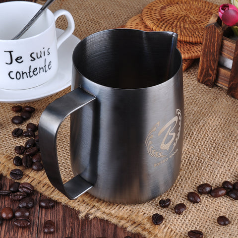 https://www.baristaspace.com/cdn/shop/products/barista_milk_jug_large.jpg?v=1528693906